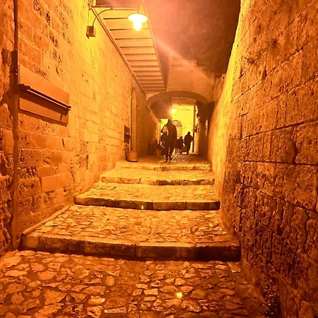 L'antica Cattedrale Nyaraló *