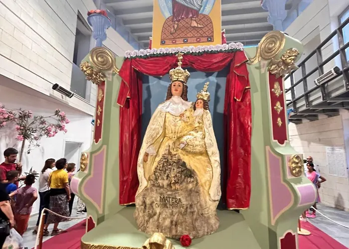 L'antica Cattedrale Nyaraló *